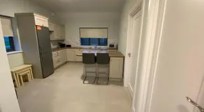2 kingsize bedrooms at Castle View House - Image 2