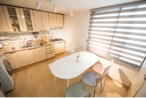 Big House! 4beds, 3rooms, with Hongik univ.  [5] - Image 5