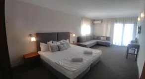 Family Hotel Muses - Image 2