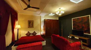 Doc May Boutique Villa - Image 2