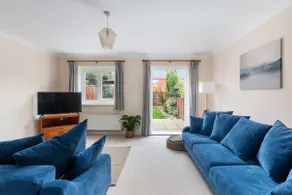 Redhill,Sleeps9,Parking,17minsLGW30 to London - Image 2