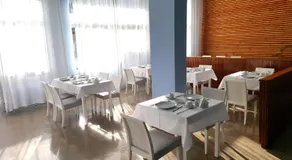 Mary Hotel - Image 3