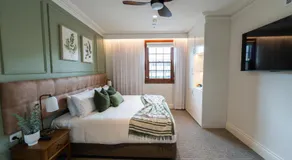Camden Hotel Suites - Image 5