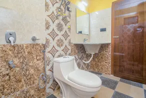 Hotel Red Cherry Pelling - Image 4
