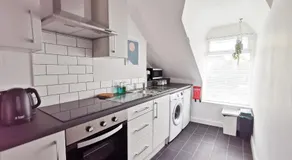 Richmond Apartments by Switchback Stays - Image 2