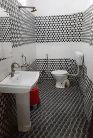 Hotel Mahalaxmi Inn - Image 1