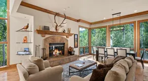 Across From Two Creeks Lift, Amazing Snowmass Ski Access! - Image 2