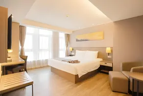 Home Inn Plus Xuzhou Yunlong Wanda Plaza - Image 2