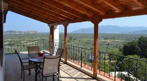 Dimitras House - Image 2