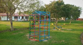 De Vivendi Farm- A Rural Luxury Farmhouse Getaway - Image 5
