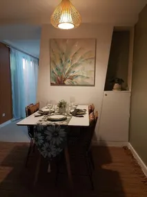 Huge & Cozy Space in Azure +Hi-Speed Wifi/Netflix - Image 3