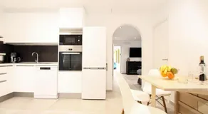 GOLETA Apt - Image 2