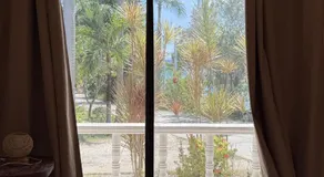 Gold View Beachfront Resort - Image 4