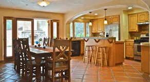 Blue Iguana Inn - Image 3