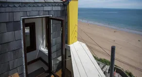 The Nest - 1 Bedroom Apartment - Tenby - Image 5