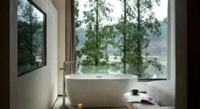 Lex River View Hotel - Image 2