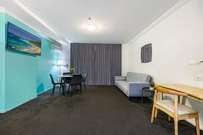 MetaWiseBnB Studio Dixon Next to ICC & Darling Harbour 22 - Image 3
