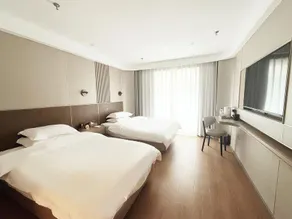 Longshun Business Hotel - Image 5