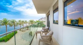 Luxurious apartment at address residences - Image 3