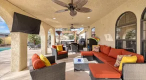 Ranch villa 1 level on half acre 8-min from Strip - Image 4