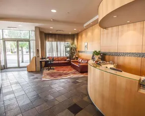Comfort Hotel Vancouver Airport - Image 3
