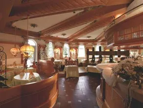 Suite - Image 5