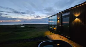 Panorama Glass Lodge WEST - Image 5