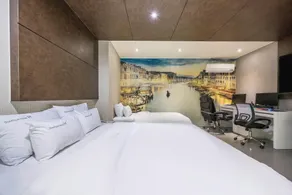 Jinju M Hotel - Image 2
