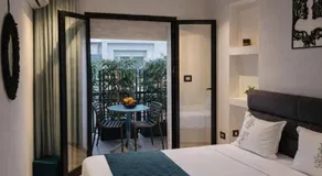 Captivating 2-Bed Apartment in Tunis - Image 2