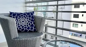 Luxury 5 Beds Penthouse - Private Jacuzzi & Karaoke Bar & Free Parking - Image 4