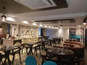 Hotel Basant Vihar Palace - Image 3