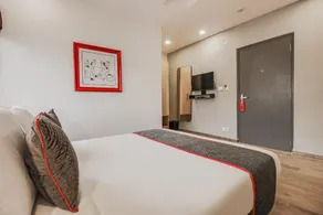 Super Townhouse 359 Begumpet Near Hyderabad Central - Image 4