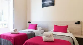 Red Nest Hostel - Image 2