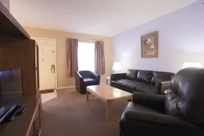 Victoria Palms Inn and Suites - Image 2