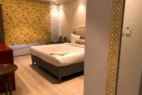 Orchard One Hotel - Image 2