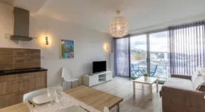 Studio moderne et lumineux vue imprenable proche de la Gare - Image 2