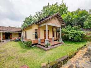 OYO Homes 90996 Desa Wisata Pulesari Syariah - Image 3