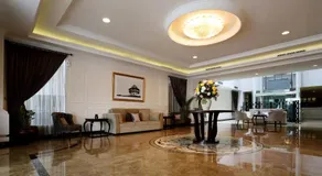 Amarelo Hotel Solo - Image 2