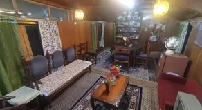 Kashmir View group of Houseboat - Image 2