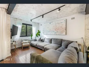 A spacious Family Retreat near the Beach - Image 2