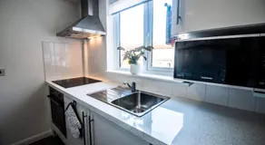 Town House Chantry - With Self Check In and Free Parking - Rooms at ipswichdigs - Image 4