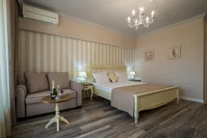Sunny Castle Hotel - All Inclusive, Beach and Free parking - Image 3