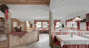 Hotel Ciasa Ai Pini - Image 3