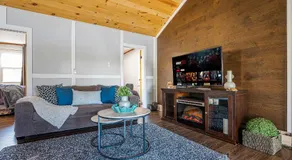 Rustic Lakefront Cottage with Fire Pit & Scenic Views - Image 2