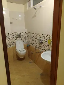 TOURIST INN - Image 2