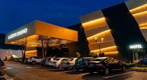 Luxor Hotel & Casino - Image 4