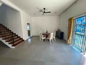 Kuhara Homestay with 3 Bedrooms - Image 3