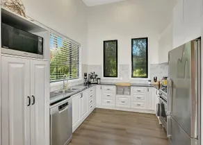 Hibiscus Hideaway - Image 5