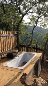 BLACKBIRD - Luxury Treehouse - Private Escape with Hot Tub and Pool - Image 2