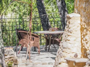 18th century, cosy middle house in Barjols - Image 4